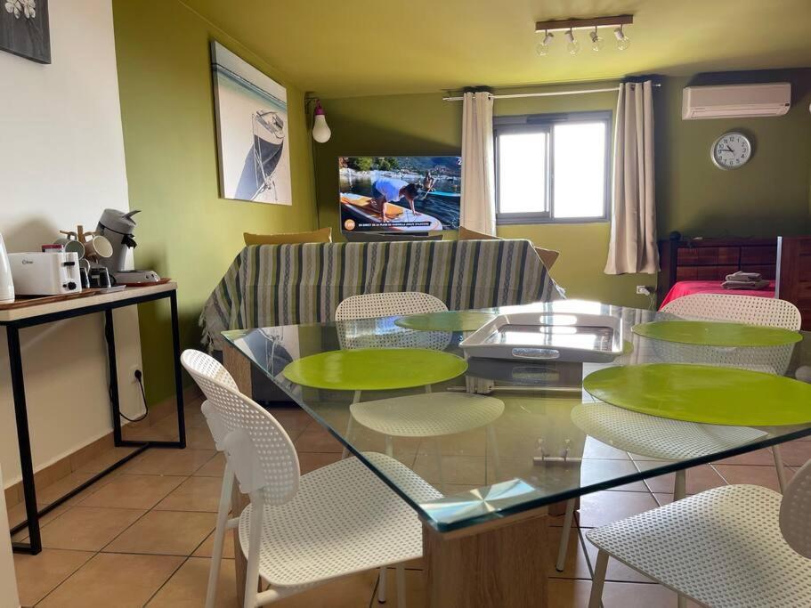 Immense Studio 51 Jusqu'A 4 Personnes Avec Vue Mer Saint-Denis Dış mekan fotoğraf