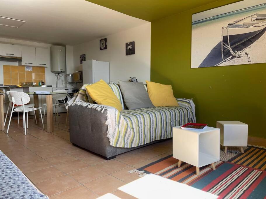 Immense Studio 51 Jusqu'A 4 Personnes Avec Vue Mer Saint-Denis Dış mekan fotoğraf